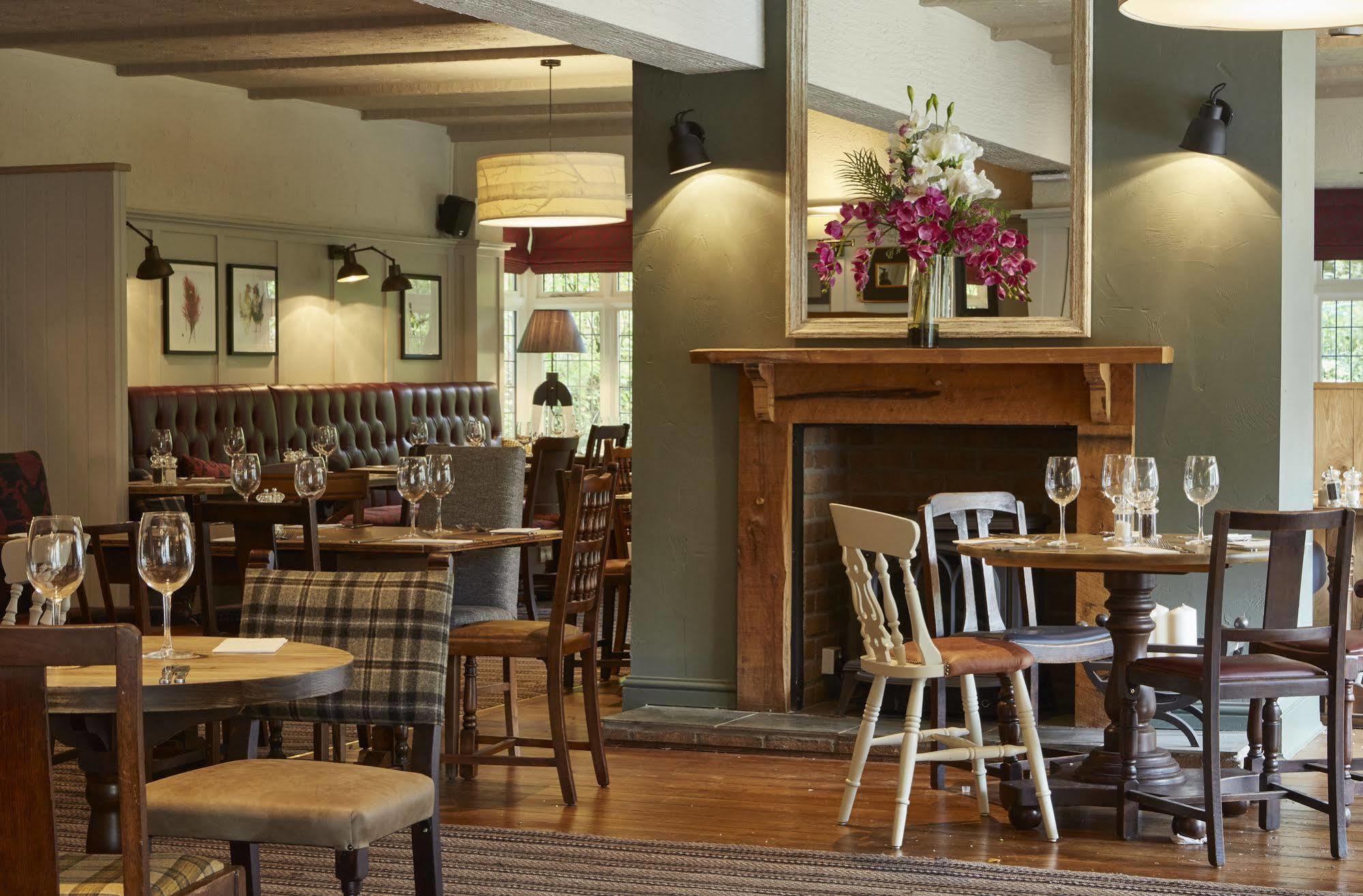 בקפסטלי Dartbridge Inn By Greene King Inns מראה חיצוני תמונה